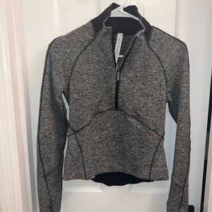 Lululemon Cropped half zip